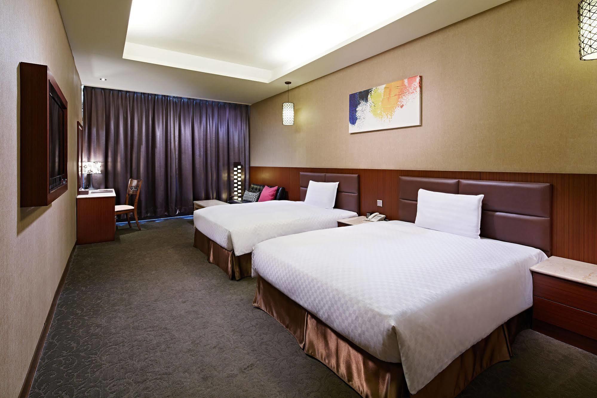 Guanko Hotel Chiayi Exterior foto